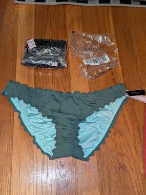 Victoria's Secret Green & Black Ruffle Bikini Bottoms NWT, 2 Bottoms,...